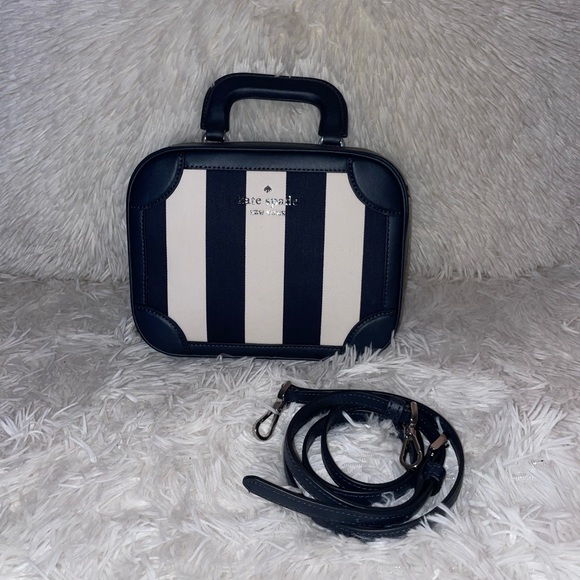 Kate Spade traveler trunk crossbody bag - Picture 2 of 8